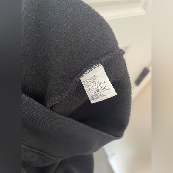 Relaxx Black Hoodie | XL - Picture 3 of 6